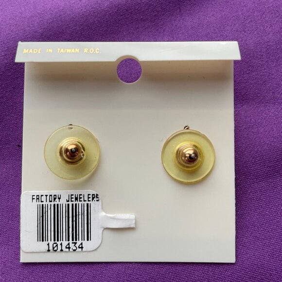 Fresh Water Pearl Earrings - Picture 2 of 2